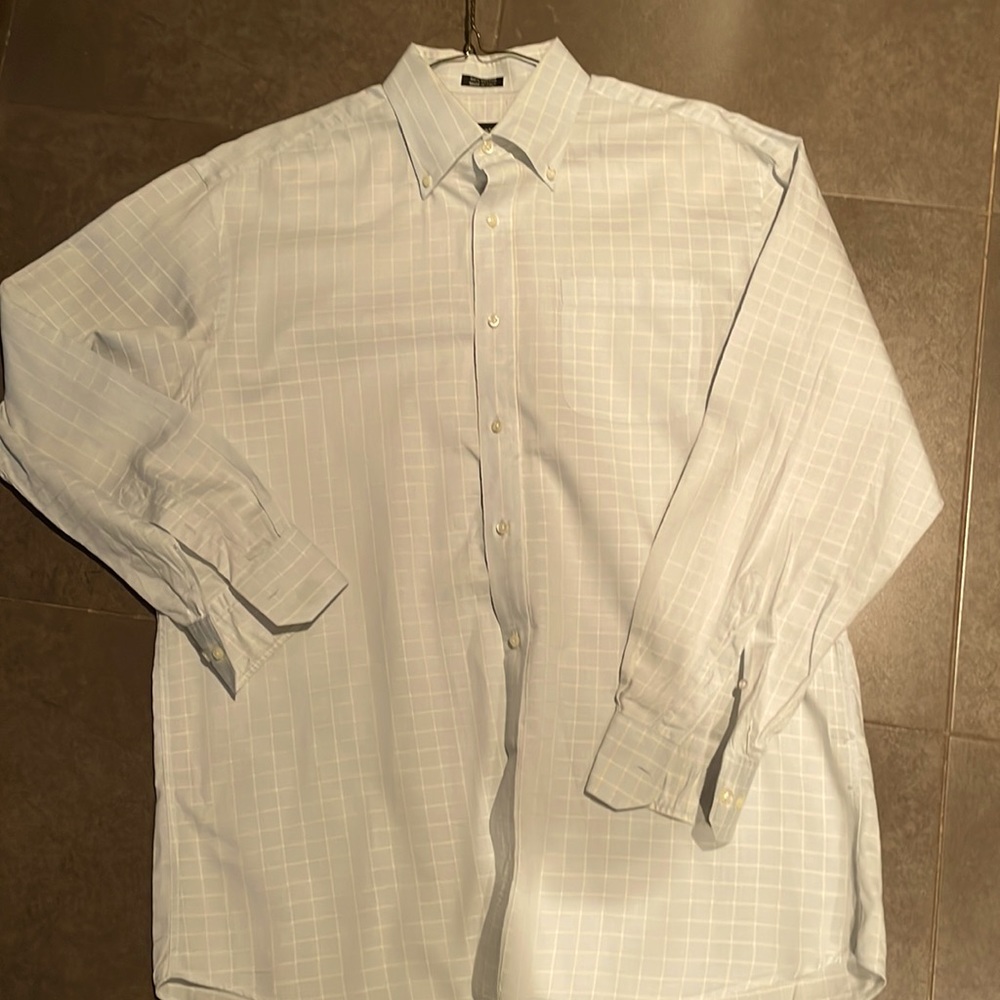 Hathaway Platinum 100% Colton button down shirt